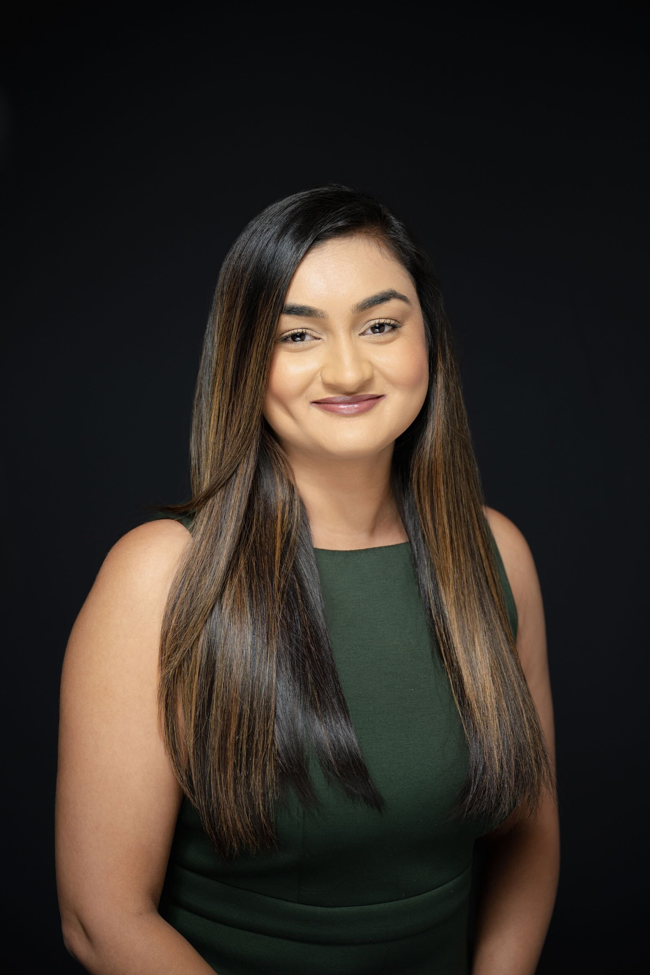 Dileri Desai headshot